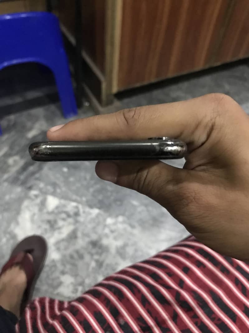 Apple iPhone X 1