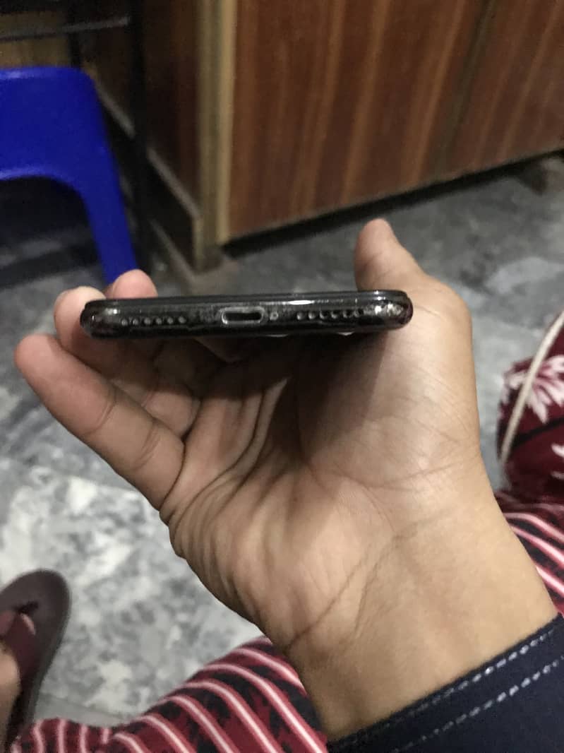Apple iPhone X 2