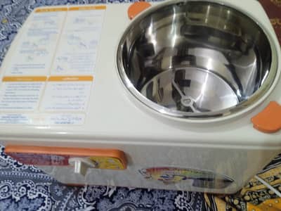 A Brand New Abdullah Dough Kneader is For Sale.