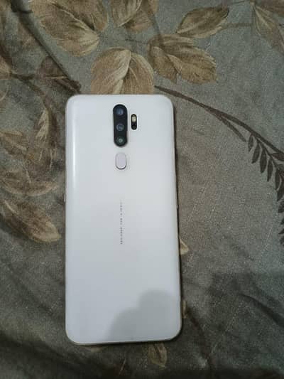 OPPO A9 2020 (8GB RAM / 128 GB  Memory)