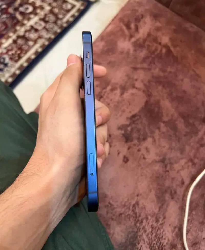 iphone 12 3