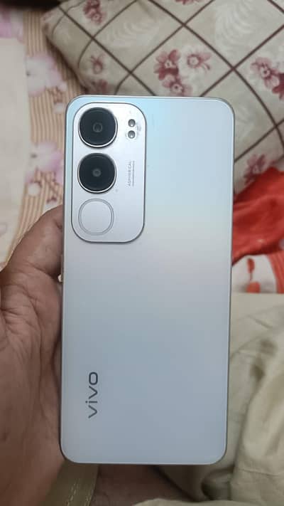Vivo Y19s