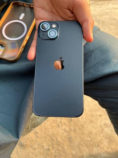 Apple iPhone 13