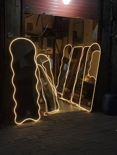 standing mirror