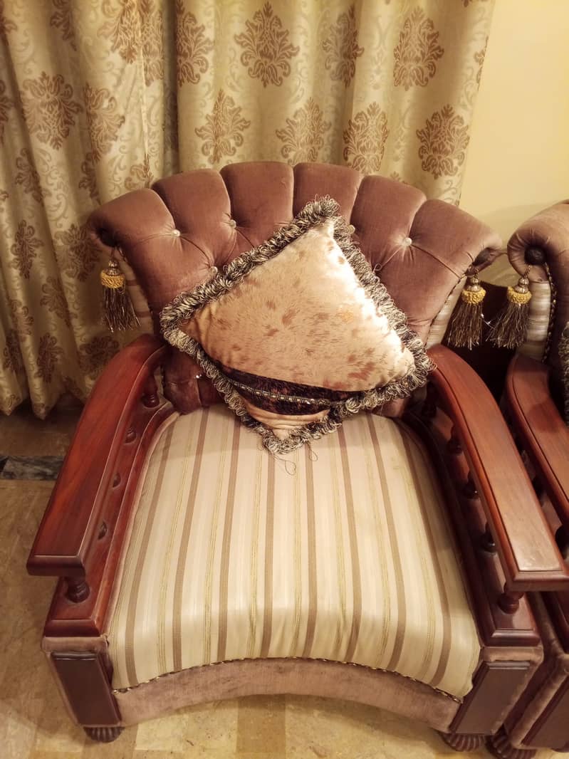 Fancy Sofa Set 9