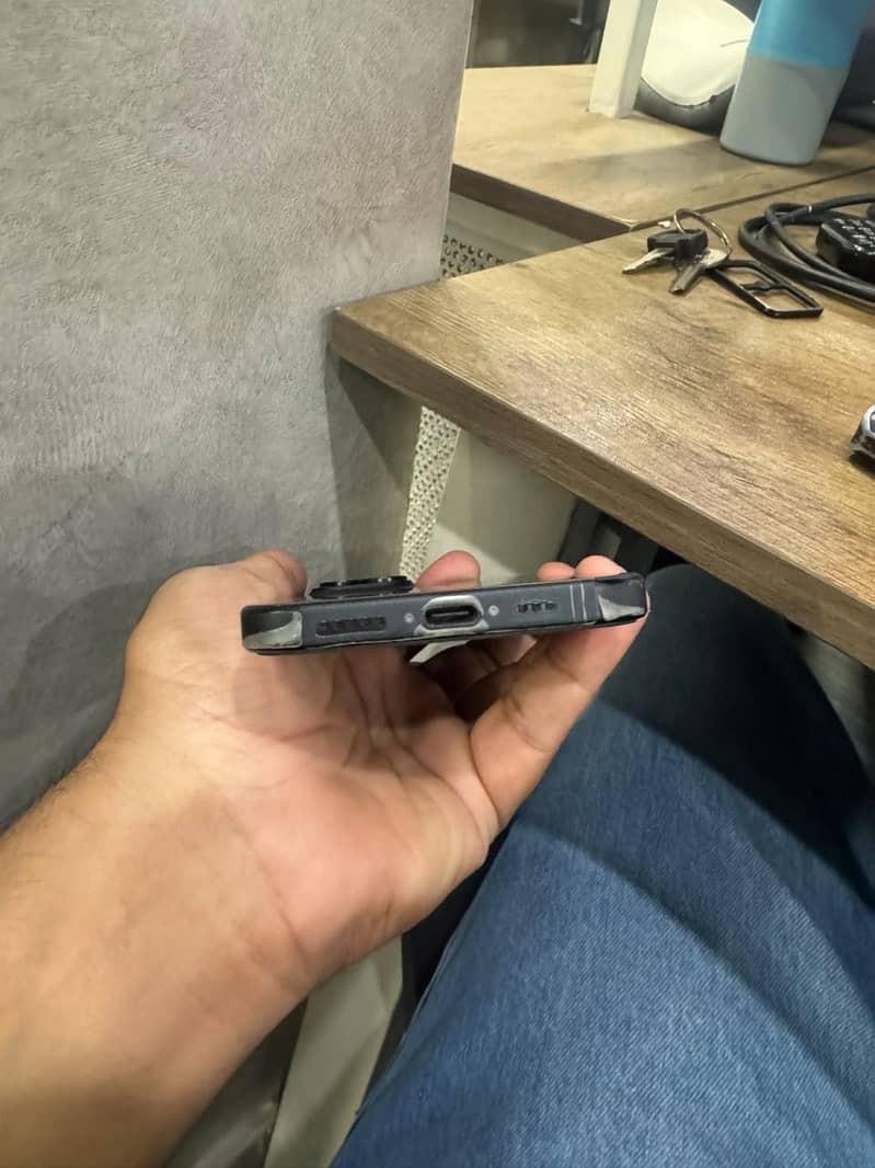 Apple iPhone 15 5
