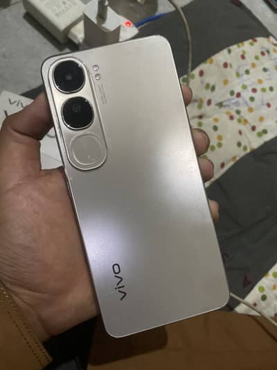 Vivo Y200