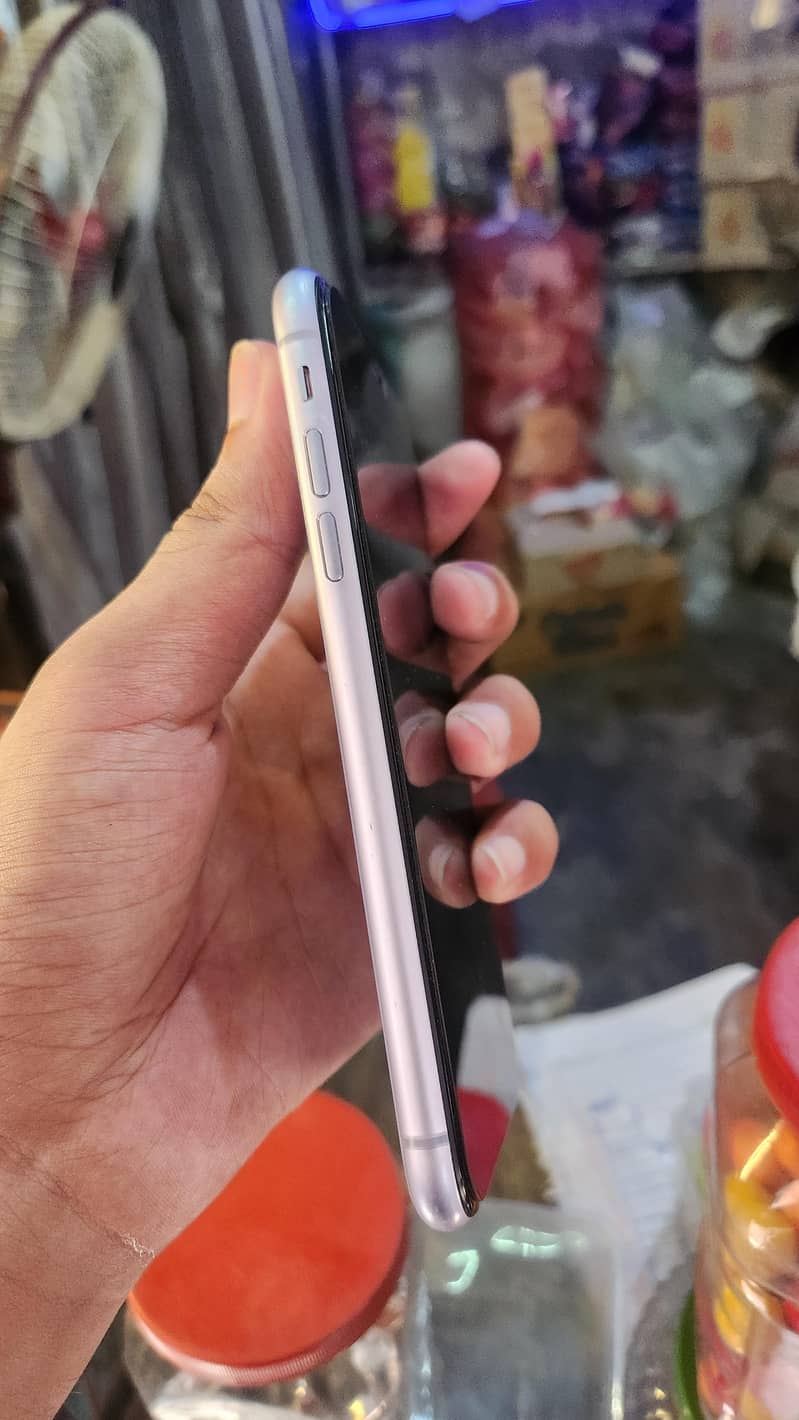 IPhone 11 2