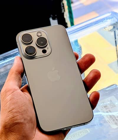 iphone 15 Pro 128GB factory unlock 82% Health only phone 10/9