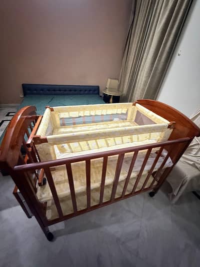 Brand New Kids Cot Baby Cot  Crib/  Bassinet Kids Furniture Kids bed