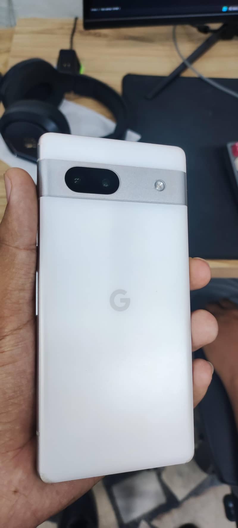Google Pixel 7a 2