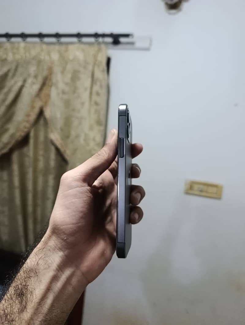 Apple iPhone 12 Pro 1