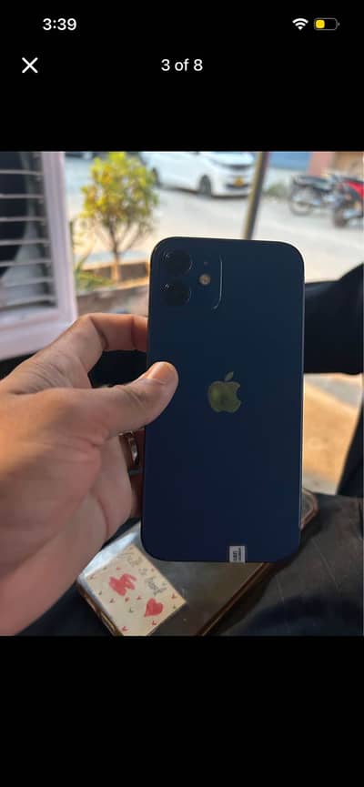 Apple iPhone 12