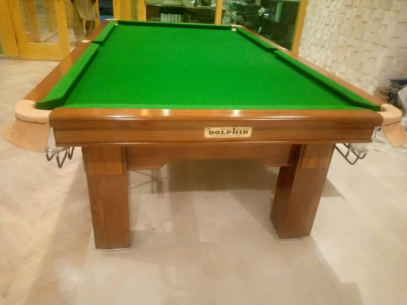 POOL TABLE 4/8/BILLIARDS 2