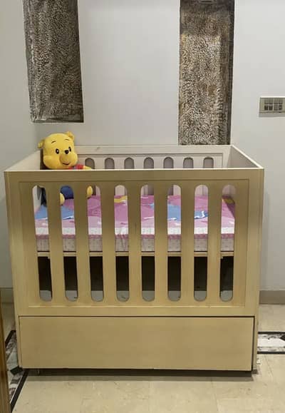 Baby cot