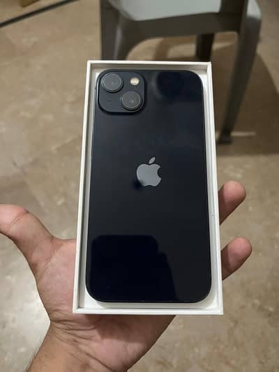 Apple iPhone 13