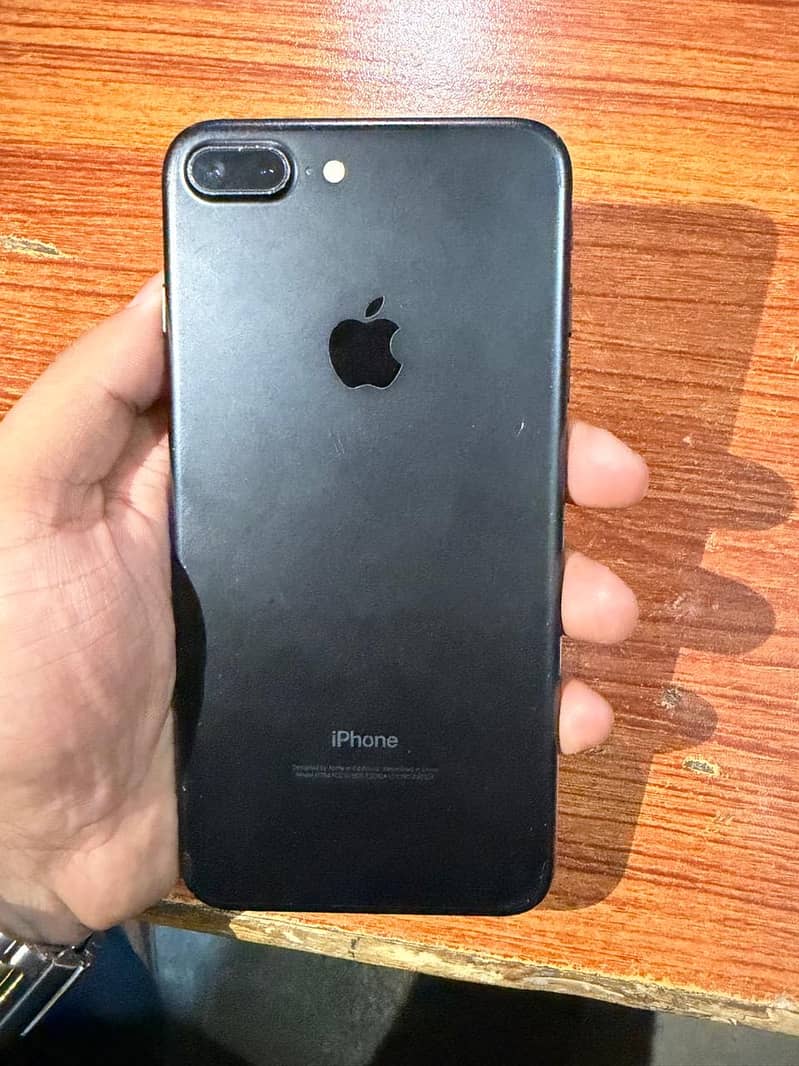 Apple iPhone 7 Plus 4