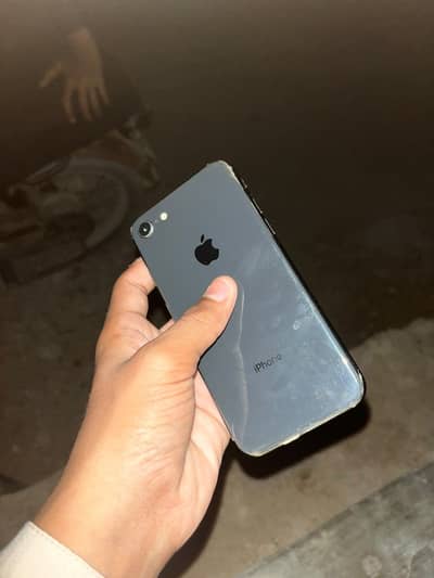 Apple iPhone 8