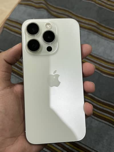 iPhone 15 pro jv