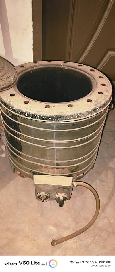 Small tandoor for tandoori chaye