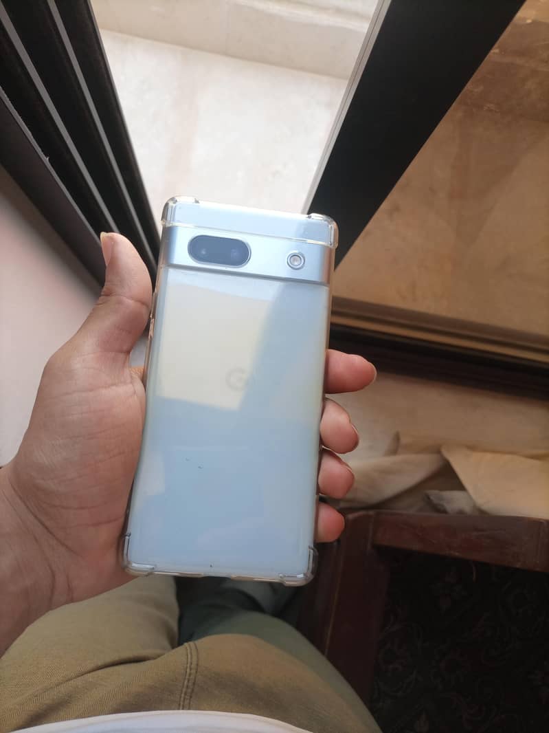 Google Pixel 7a 4
