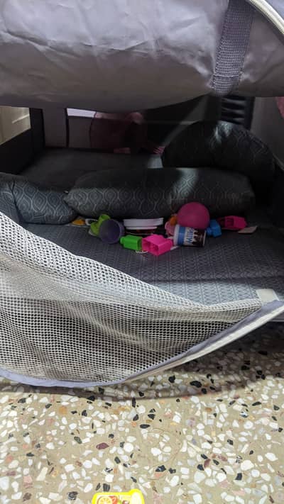 Tinnies 3-in-1 Baby Play Yard / Baby Cot – Excellent Condition