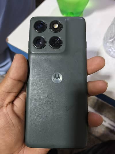 Motorola Edge 2025 8.256 gb.  urgent sale.  Moto edge 2025