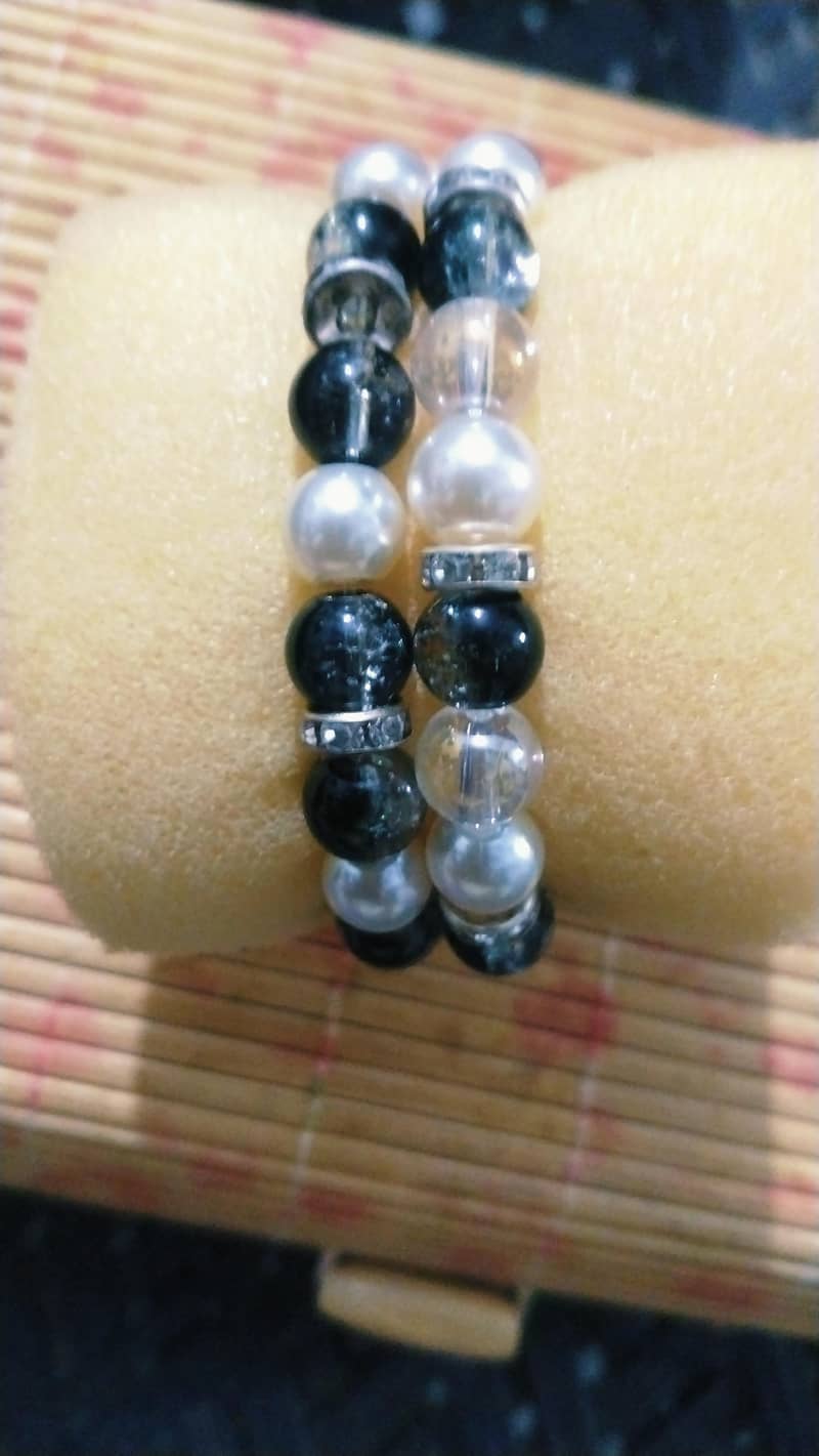 bracelets 11