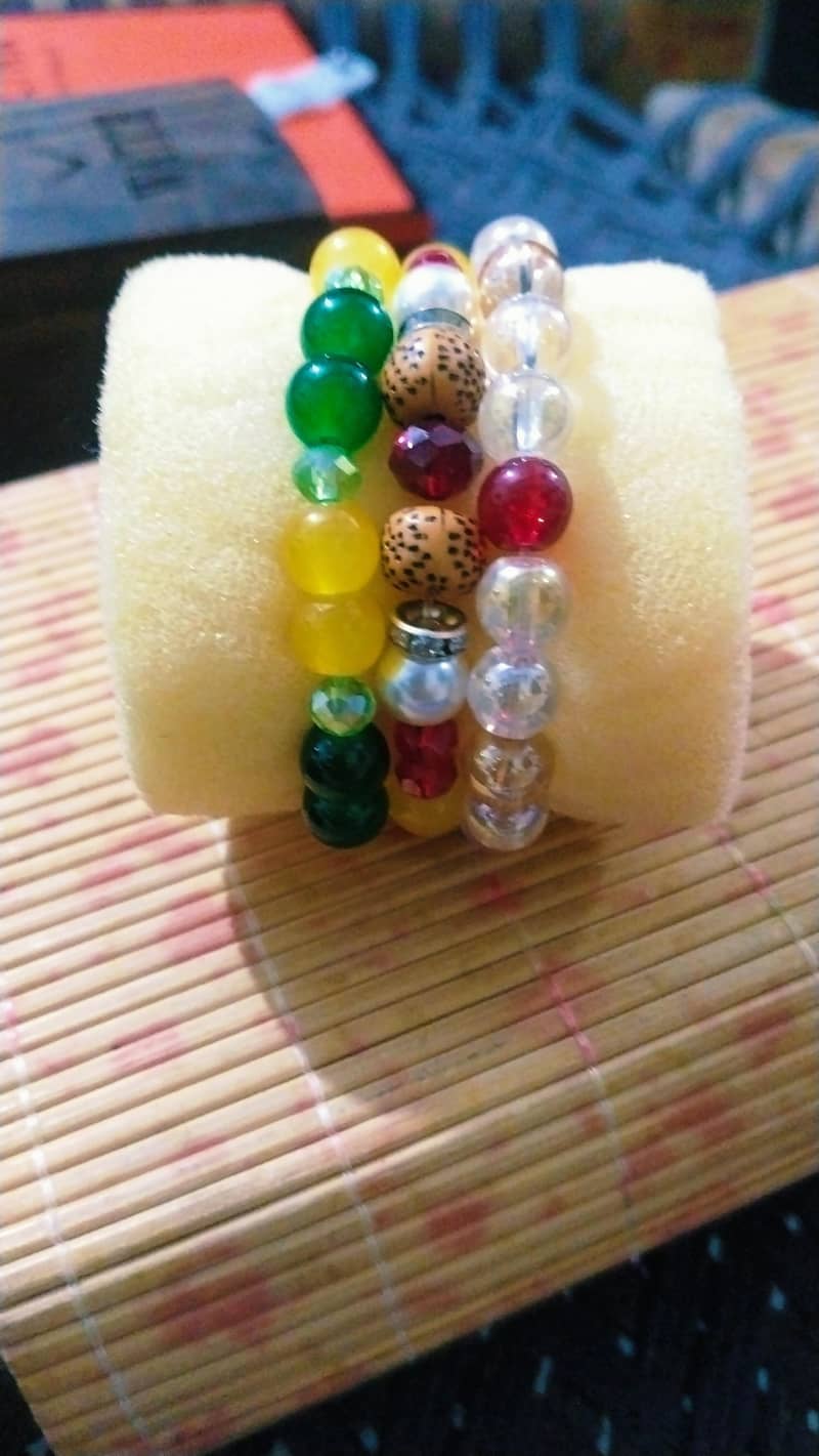 bracelets 12