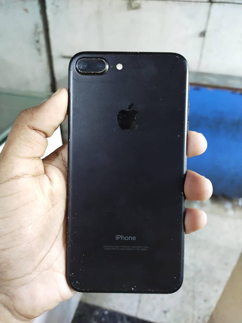 Apple iPhone 7 Plus 4