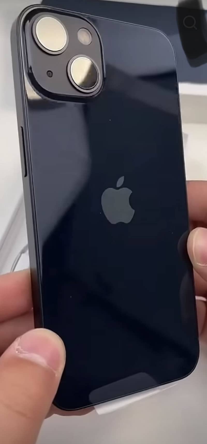 Apple iPhone 13 2