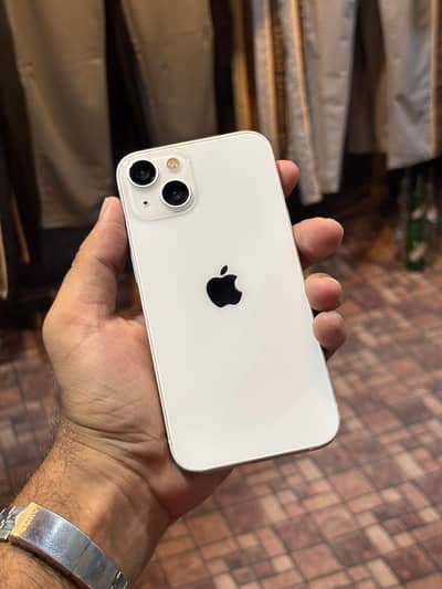 Apple iPhone 13