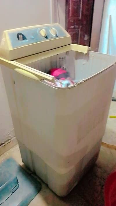 Washing machine Available 7000