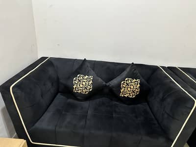 Black sofa set 6 seater
