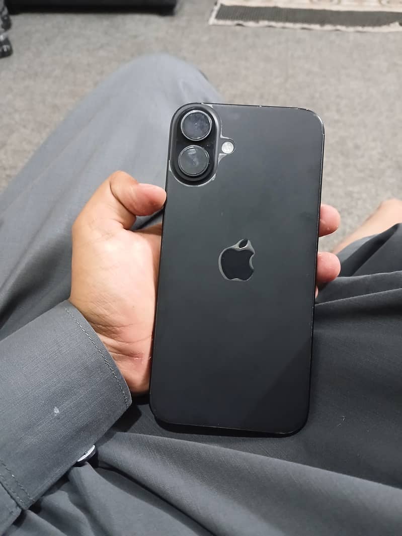 Apple iPhone 16 Plus 5
