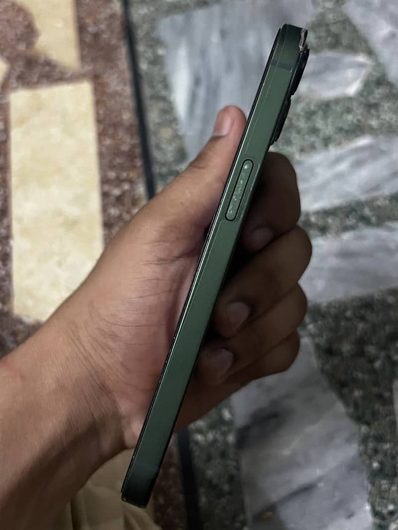 Apple iPhone 13 mini 3
