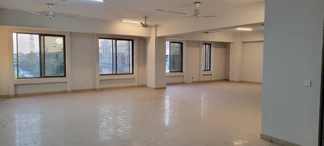 G/11 Markaz Vip Location 1600sq Open Space Available For Rent Real Piks Lift Available