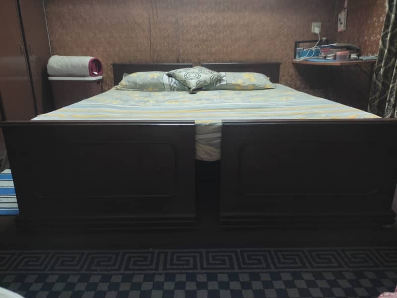 Bed without mattess 2