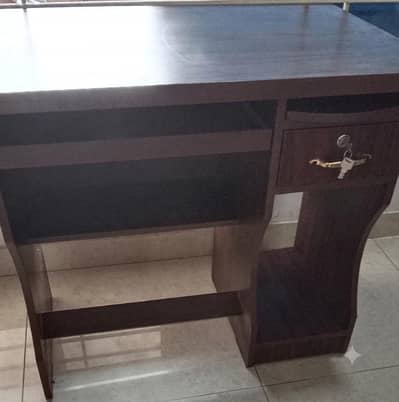 Office Table/ Computer Table