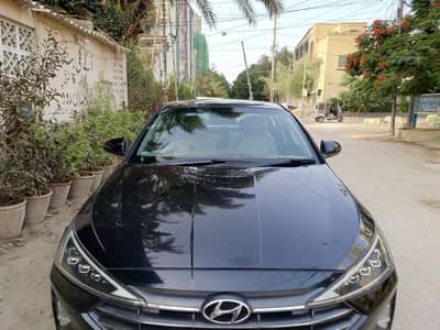 Hyundai Elantra 2022