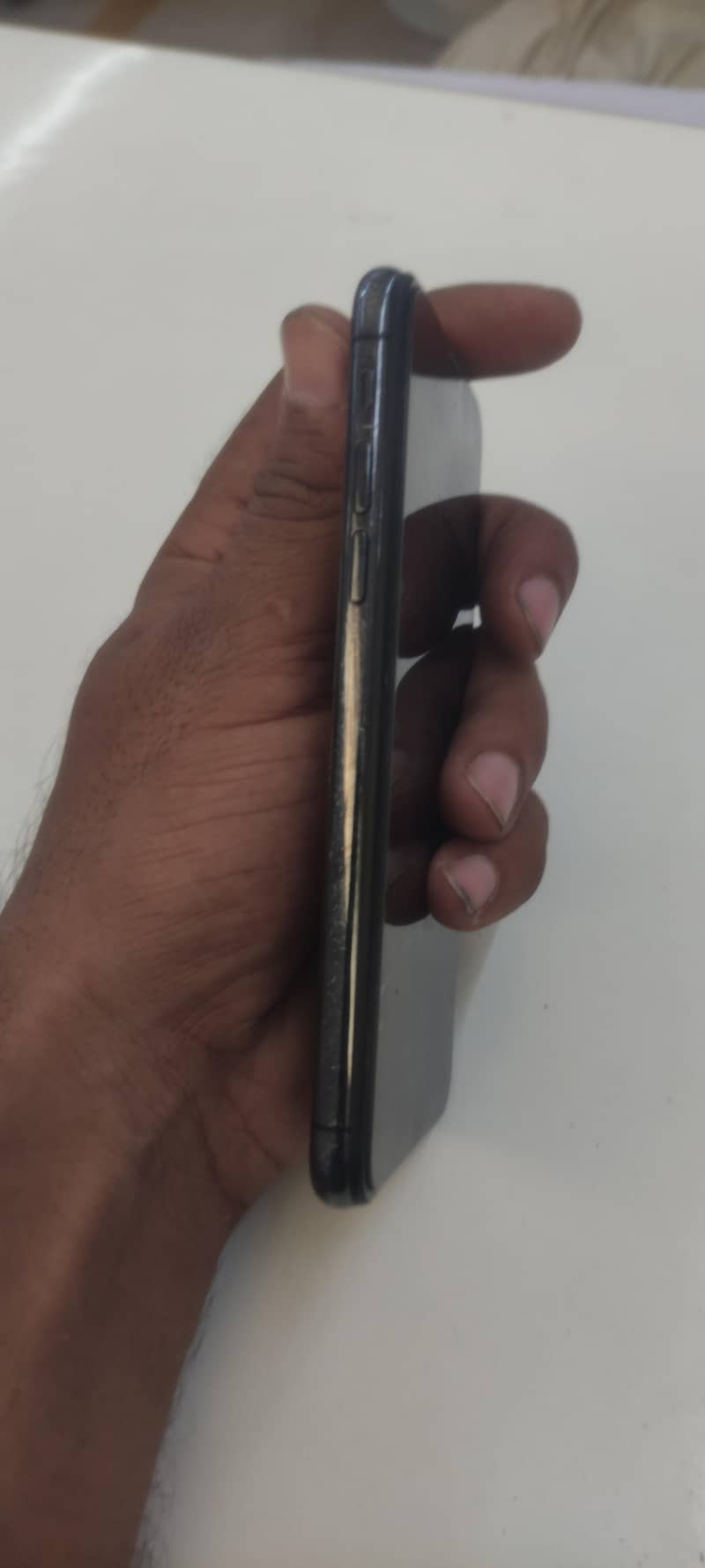 Apple iPhone X 4