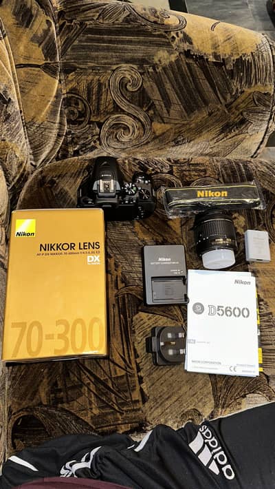 Nikon D5600 18-55 Vr kit + nikkor lens