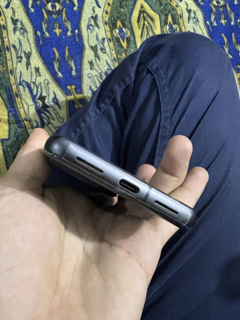 Google Pixel 8 3