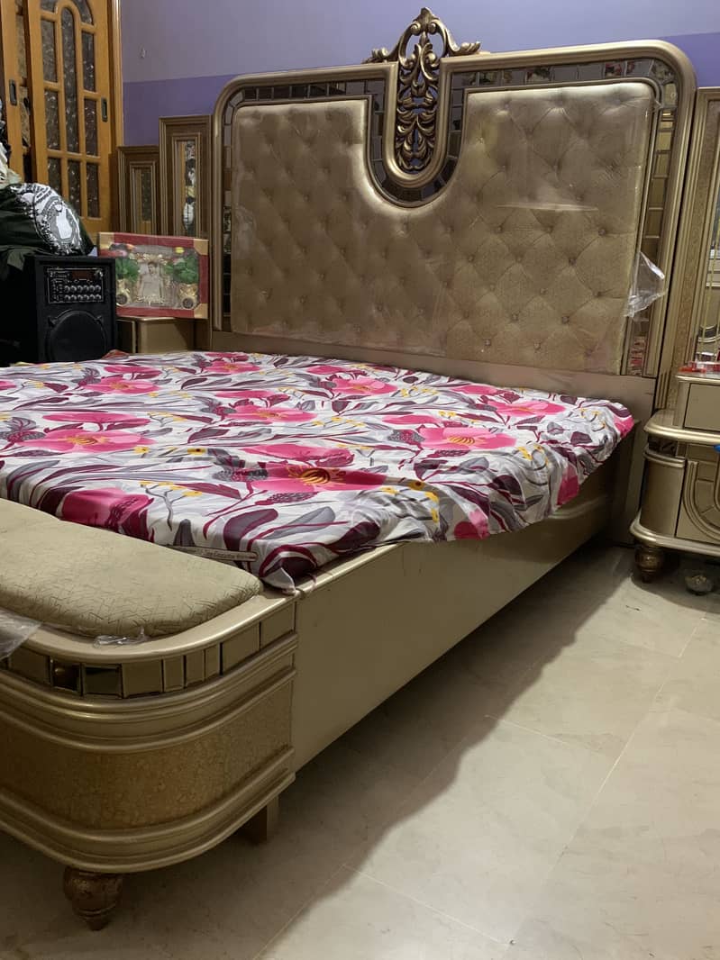 King bed 1