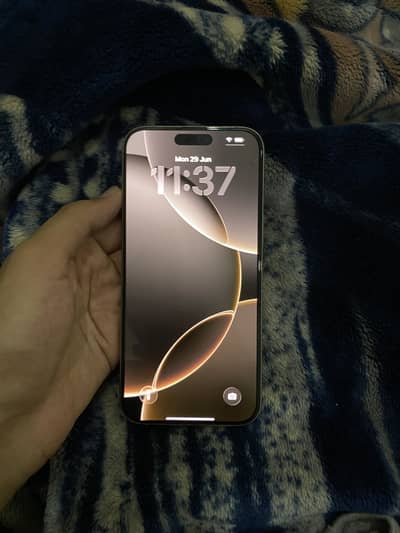 Apple iPhone 16 Pro Max