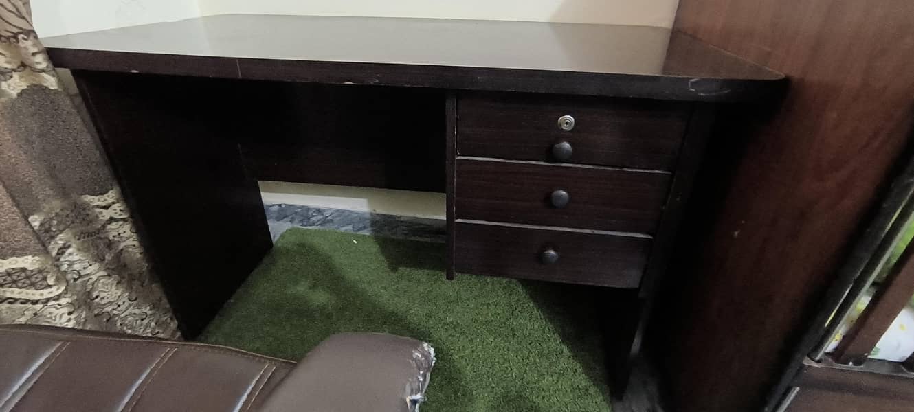Computer/Office Table 0
