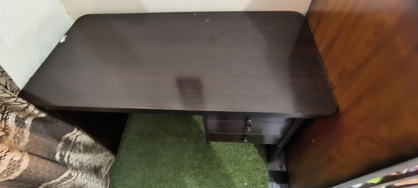 Computer/Office Table 1