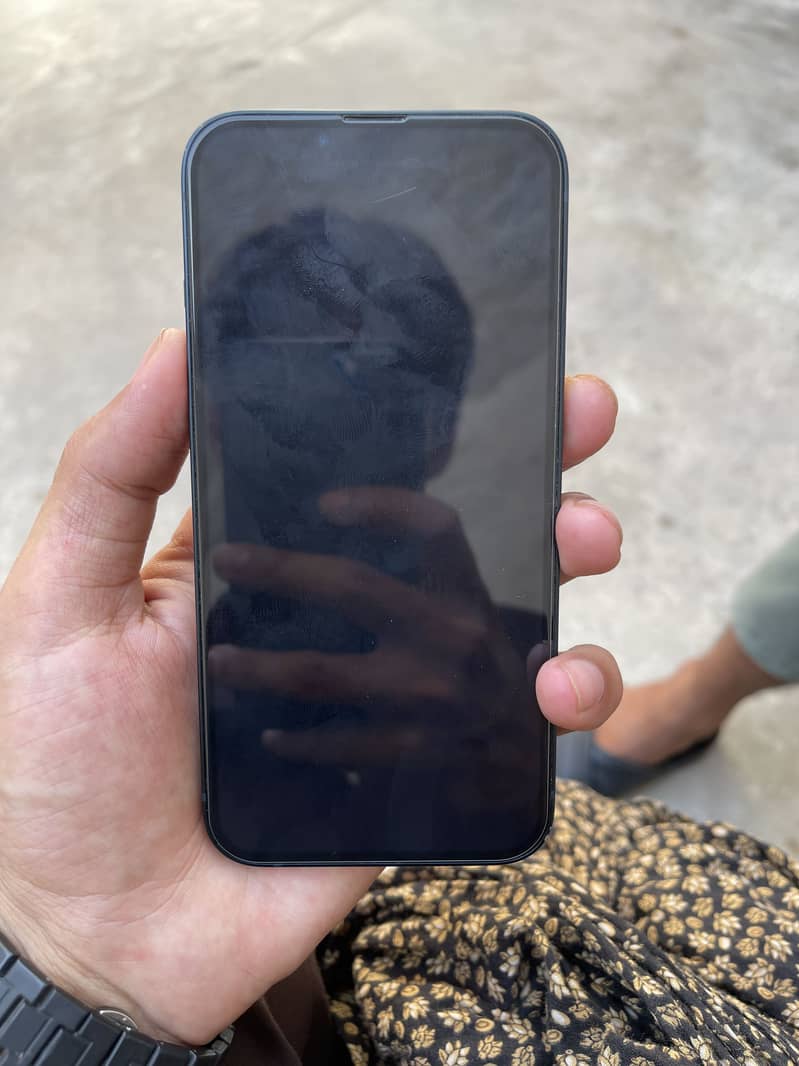 Apple iPhone 13 3