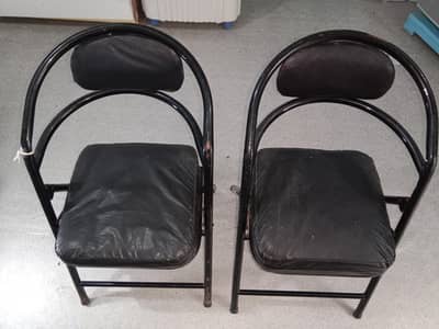 metal folding chairs
