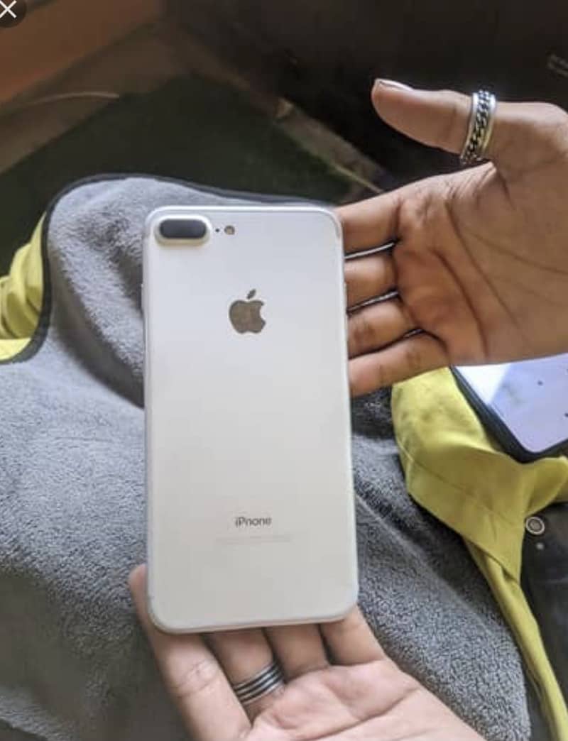 Apple iPhone 7 Plus 0